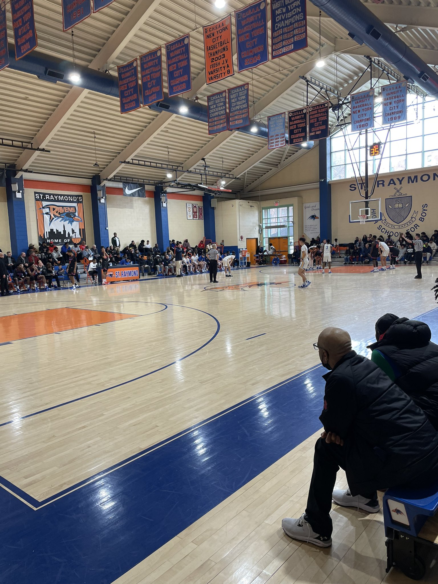 St. Raymond, Stepinac, Iona Prep Advance in CHSAA NY AA Boys Basketball