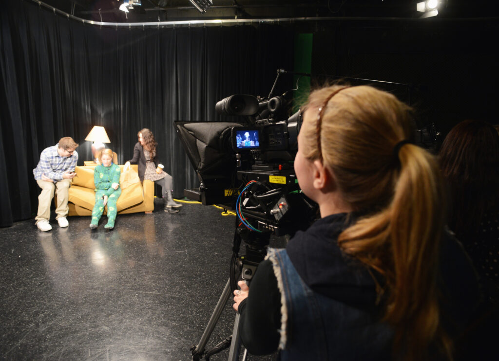 A studio production class at Mount Saint Mary College.