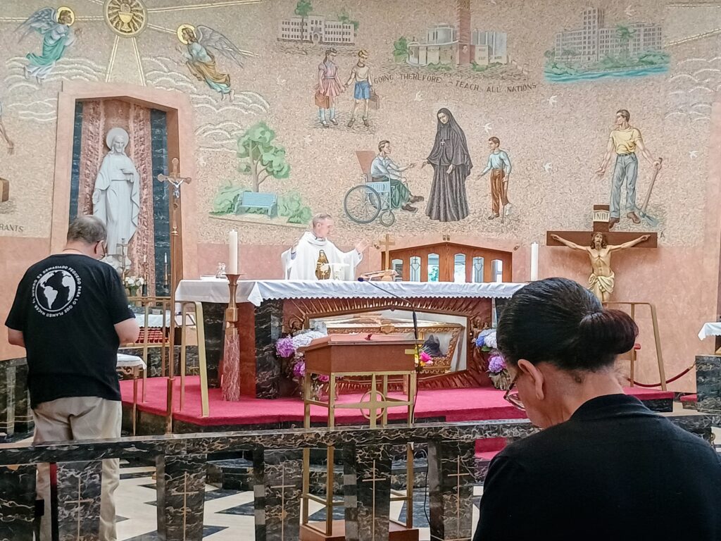 Father James Sheridan during the July 15, 2025 Mass at the St. Frances Cabrini Shrine in the Washington Heights area of Manhattan. Photo by Armando Machado/The Good Newsroom
