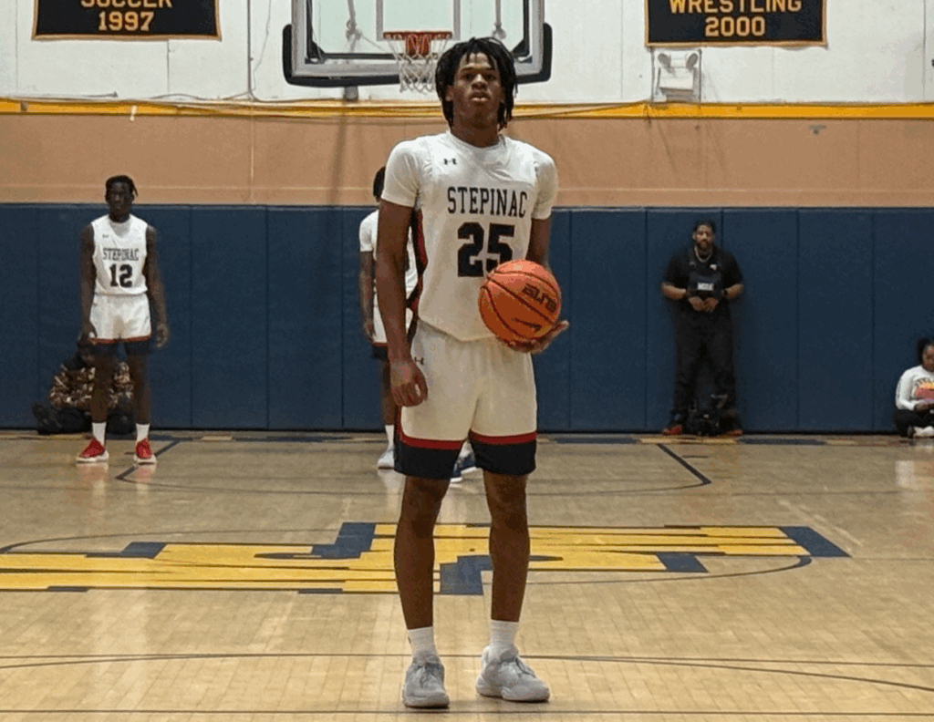 Archbishop Stepinac High School shooting guard Jasiah Jervis (center) shoots a free throw at Mount St. Michael Academy, February 18, 2025.