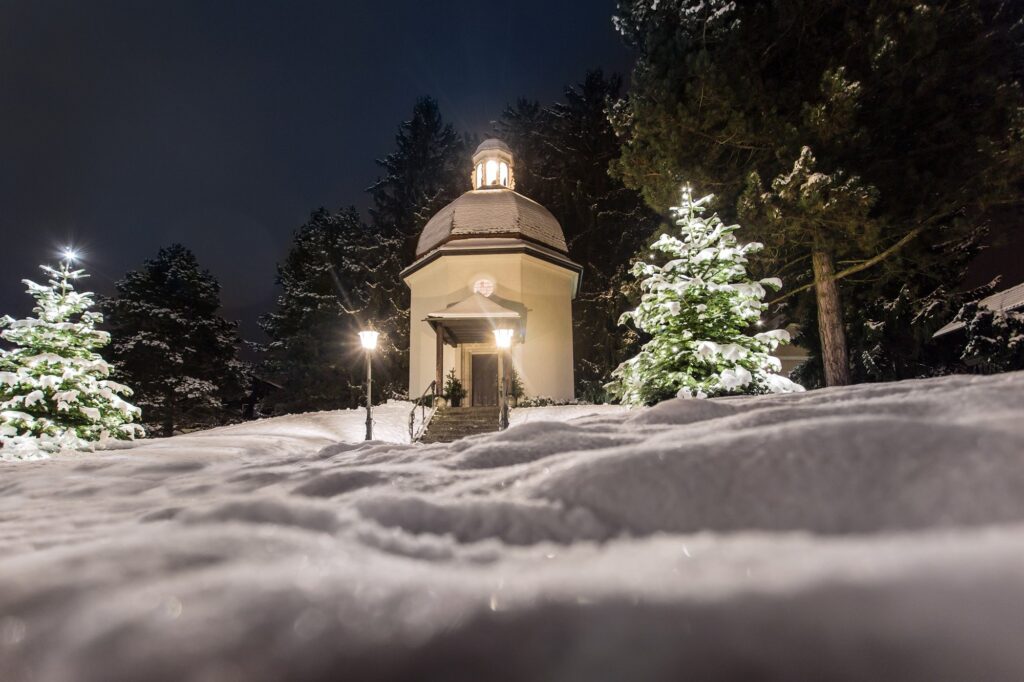 The Silent Night Chapel, which is in the town of Oberndorf in the Austrian state of Salzburg, is a monument to the Christmas carol "Silent Night." The chapel stands on the site of the former St. Nicholas Church, where on Christmas Eve in 1818 the carol was performed for the first time.