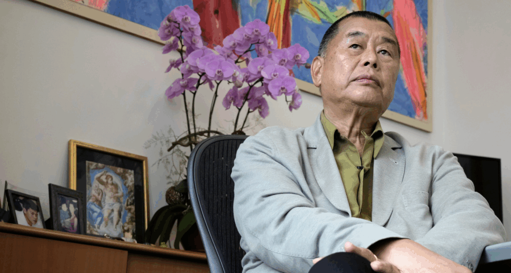 Jimmy Lai, un destacado católico, filántropo y magnate de los medios de comunicación de Hong Kong, aparece en esta fotografía tomada en Hong Kong el 29 de mayo de 2020.