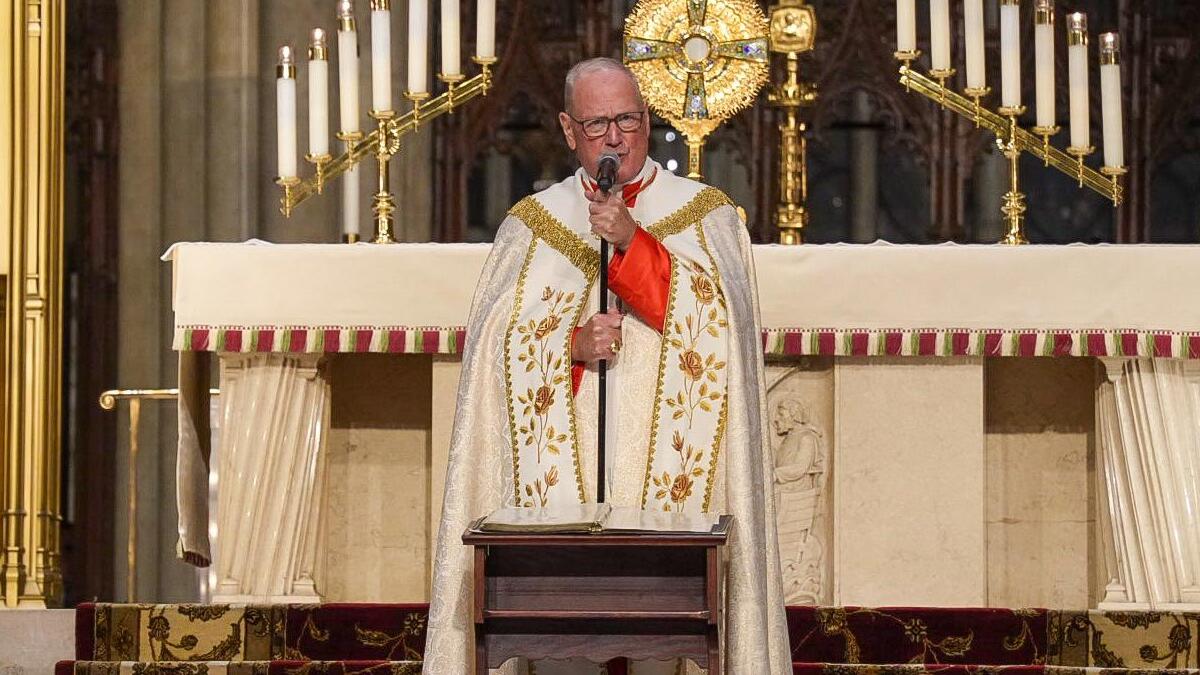 El cardenal Dolan y su compromiso con la comunidad hispana y los ...