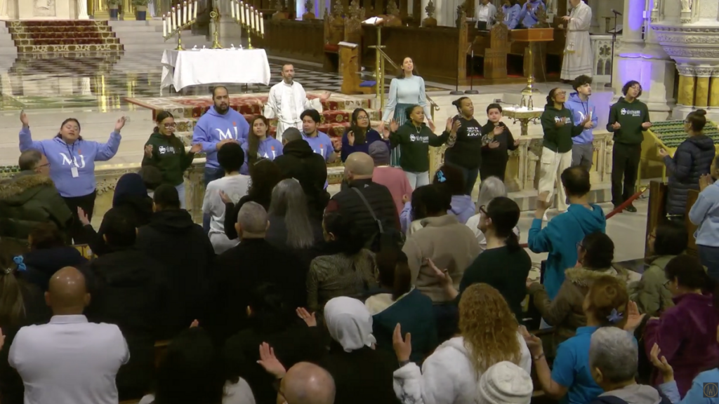 El padre Vincent Druding durante el evento “Jesús en Sión: Atrévete a tener esperanza” en la Catedral de San Patricio el 31 de enero de 2025. Foto: The Good Newsroom