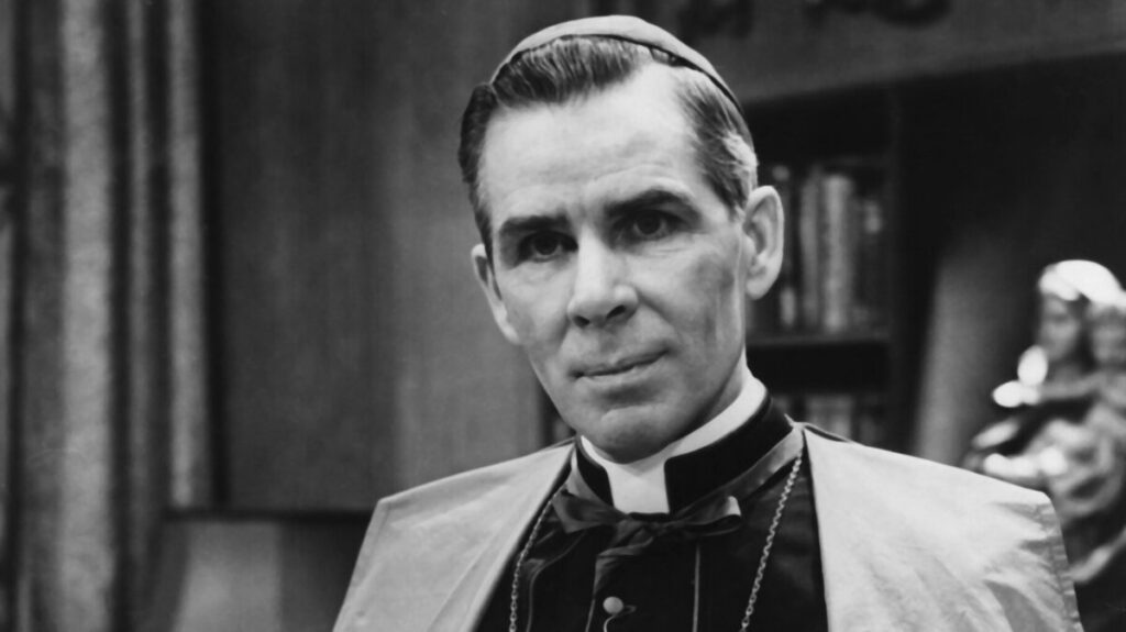El venerable Fulton J. Sheen, que aparece en una fotografía sin fecha, es recordado como uno de los evangelistas más influyentes e innovadores de la historia de Estados Unidos. (Foto de archivo de OSV News)
